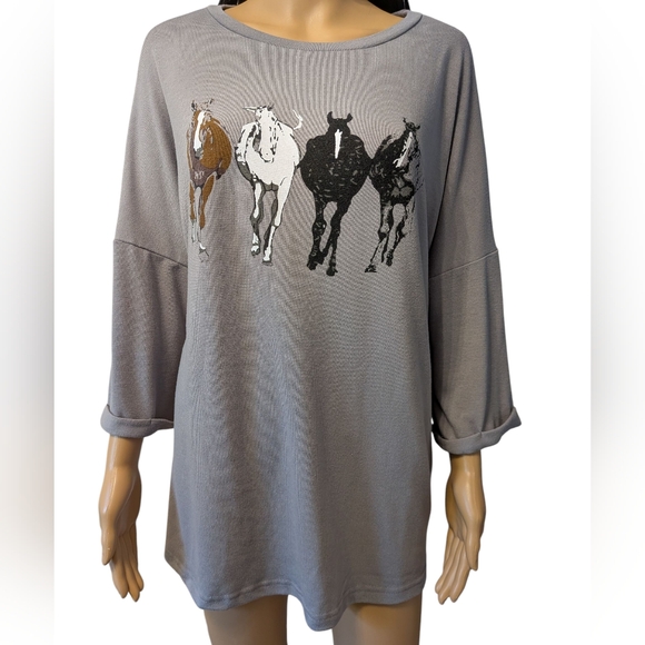 Allegra K Tops - Gray Shirt With Horses Women's Large